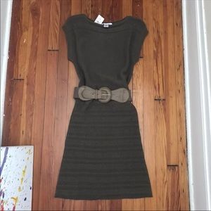 Women's Sweater Dress with belt SIZE MED